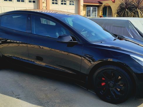 Used 2019 Tesla Model 3 Standard Range Plus image 4