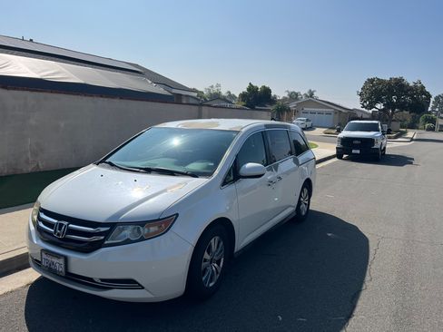 Used 2014 Honda Odyssey EX image 10
