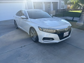Used 2018 Honda Accord Touring image 1