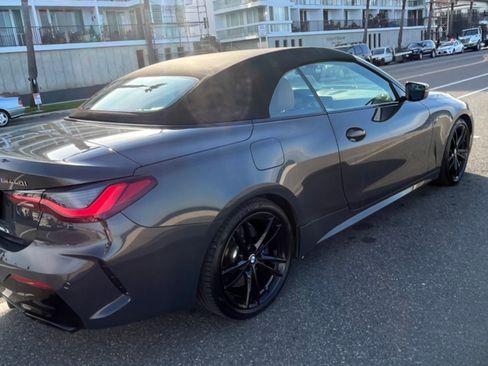 Used 2022 BMW M440i Convertible image 12