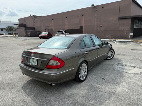 Used 2008 Mercedes-Benz E 350 Sedan image 5