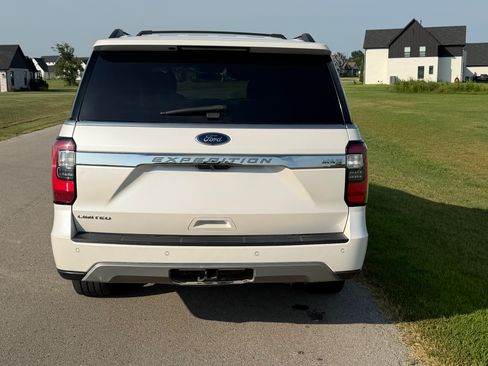 Used 2019 Ford Expedition Max Limited w/ Equipment Group 302A RWD image 5