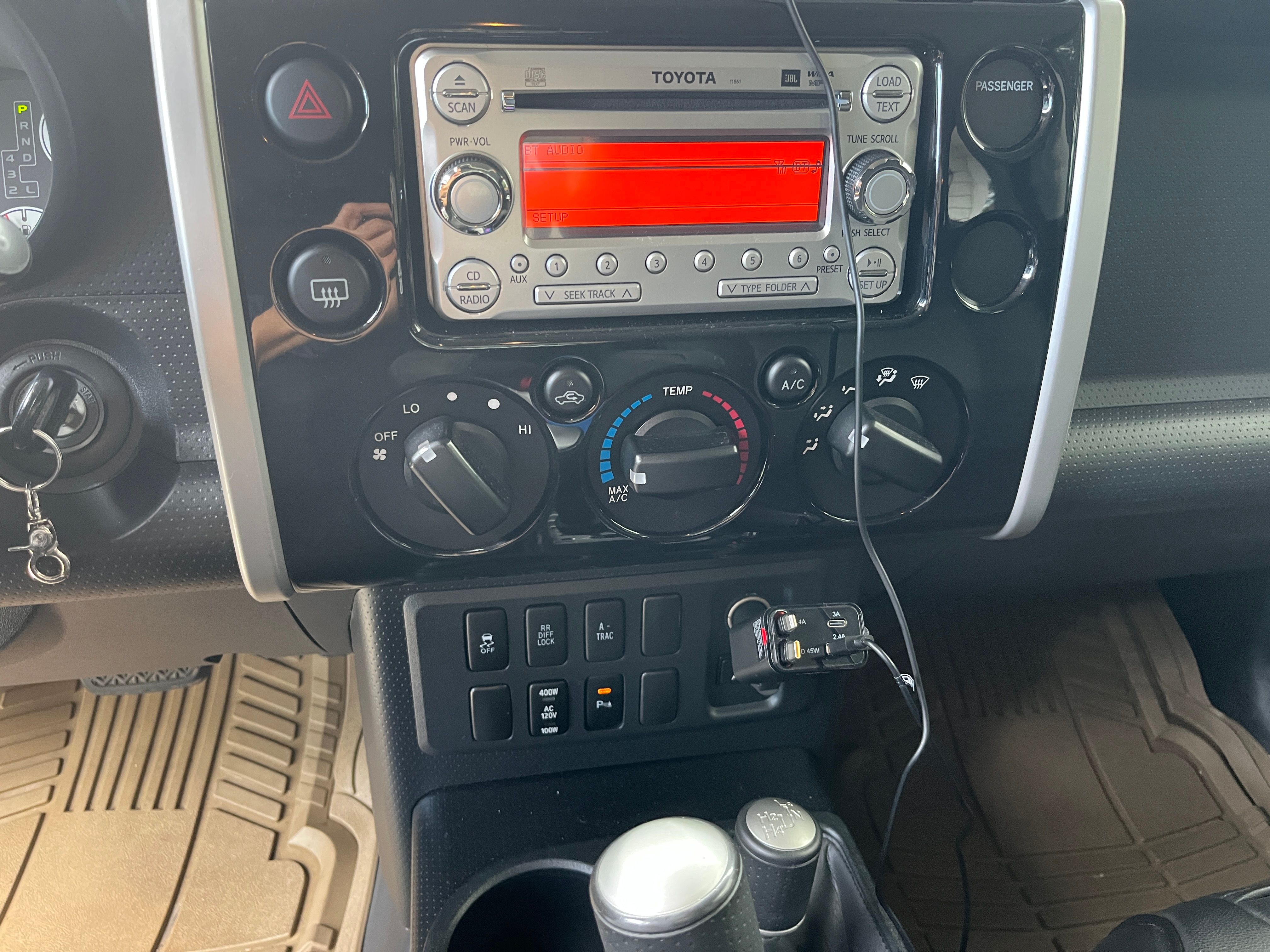 Used 2014 Toyota FJ Cruiser 4WD w/ Upgrade Package image 14