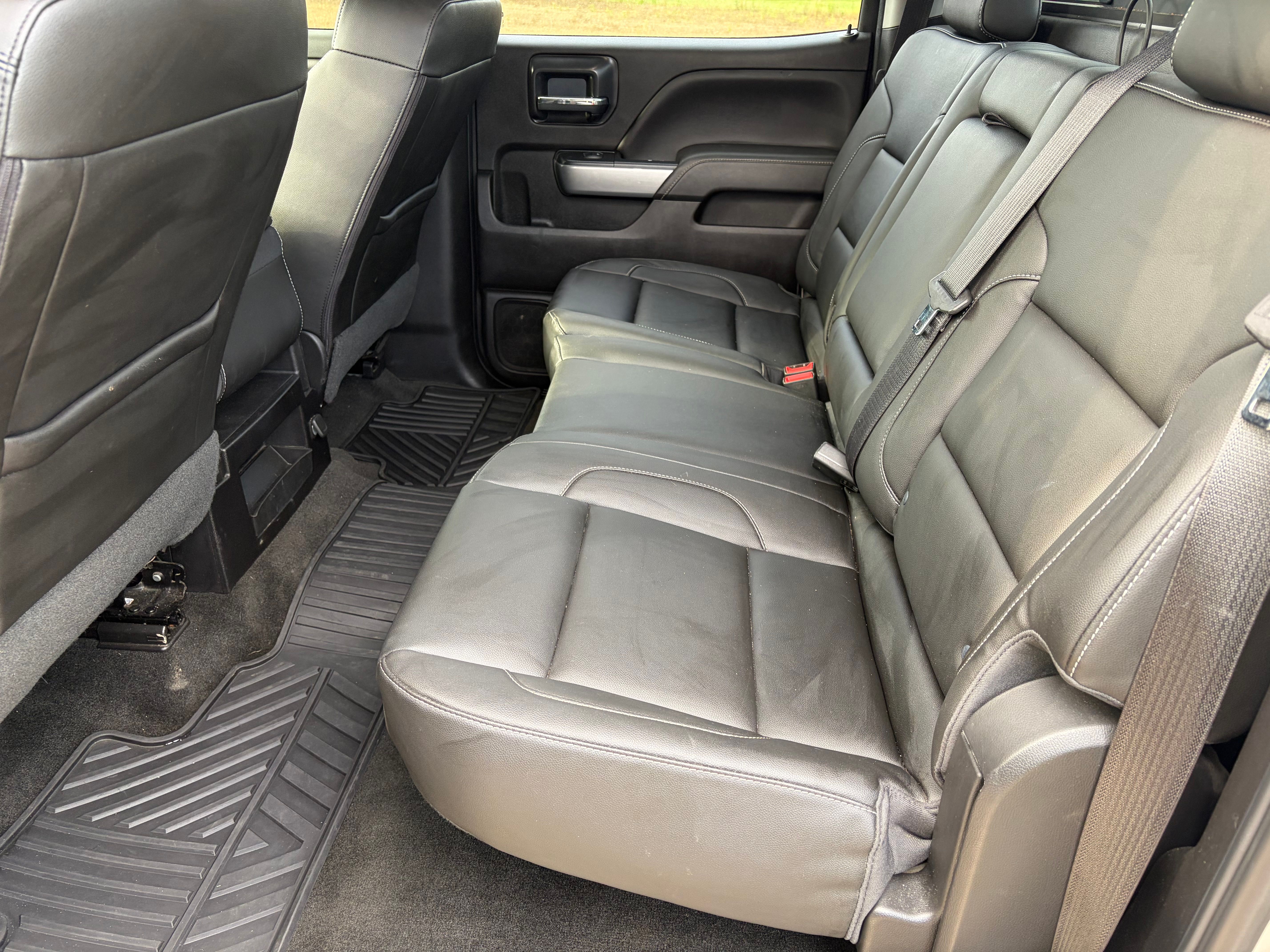 Used 2018 Chevrolet Silverado 2500 LT w/ LT Convenience Package AWD/4WD image 11