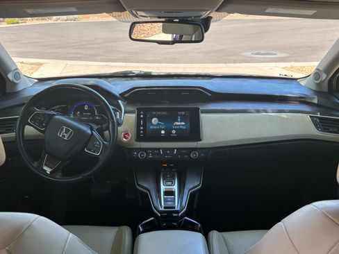 Used 2018 Honda Clarity Touring image 11