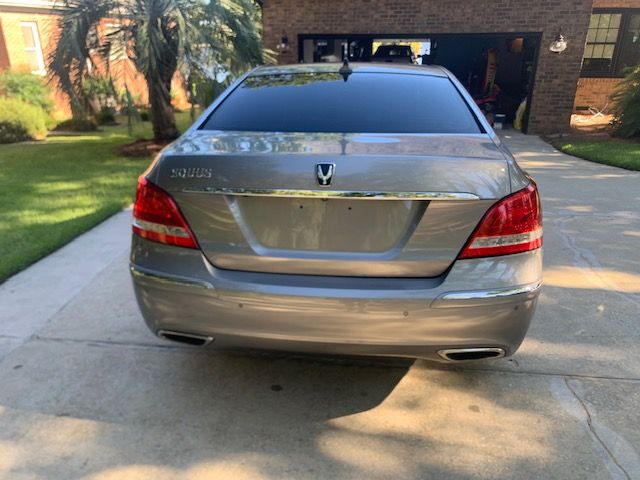 Used 2011 Hyundai Equus Signature RWD image 9
