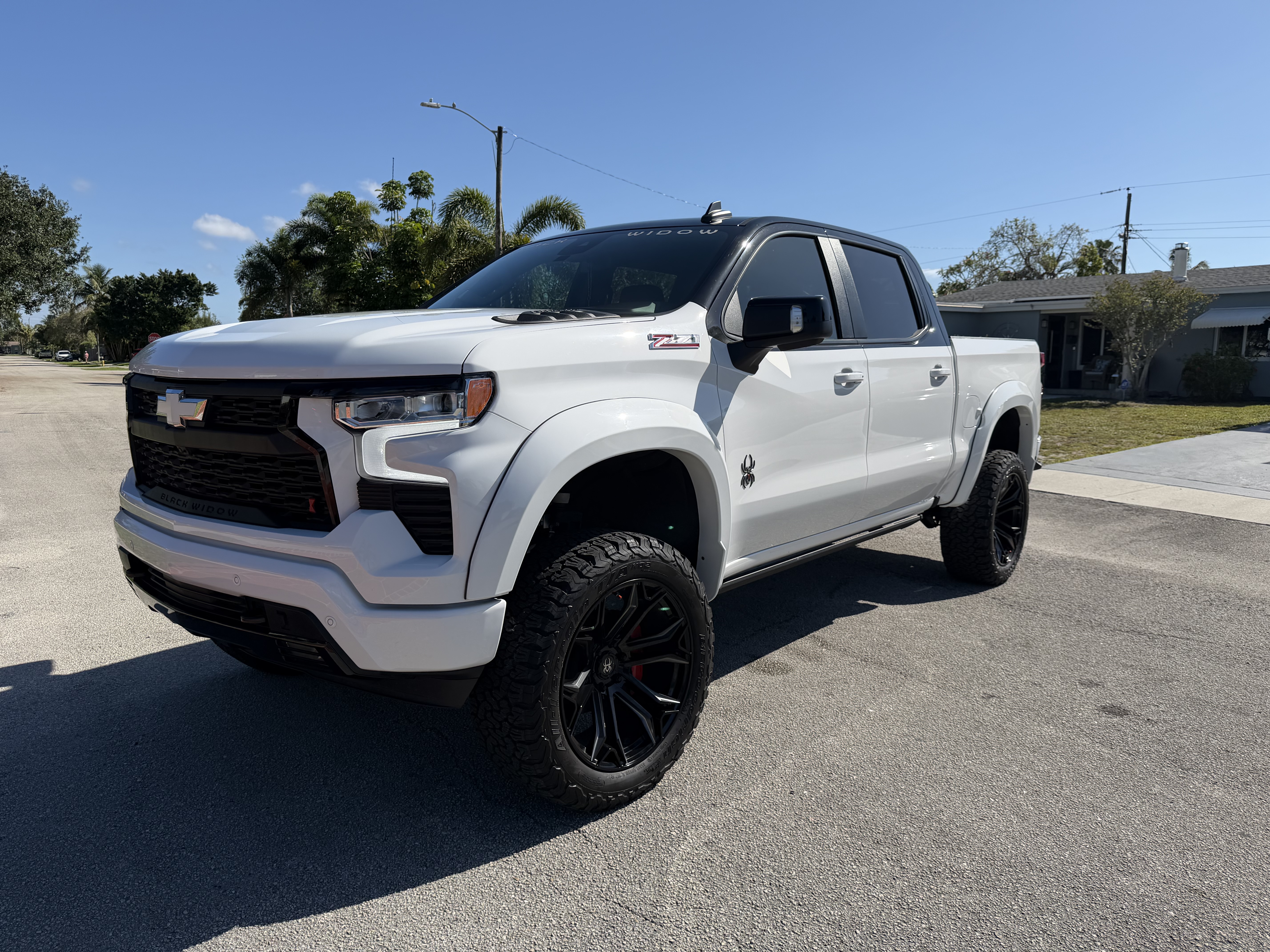 Used 2025 Chevrolet Silverado 1500 RST AWD/4WD image 1