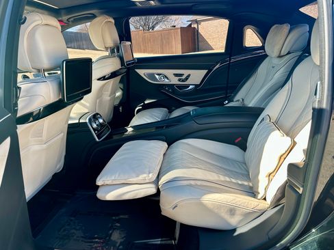 Used 2016 Mercedes-Benz Maybach S 600 image 10