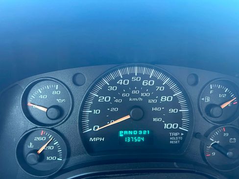 Used 2007 Chevrolet Express 3500 Extended Passenger RWD image 11