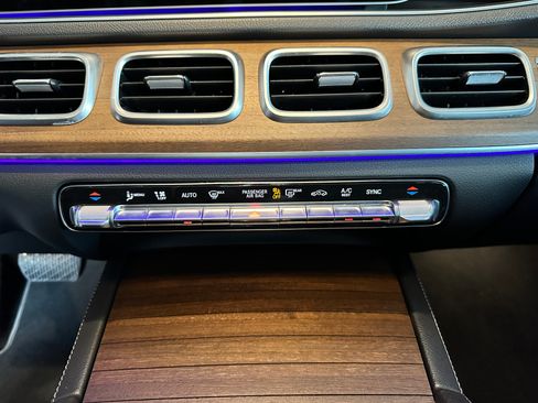 Used 2022 Mercedes-Benz GLE 350 4MATIC image 25