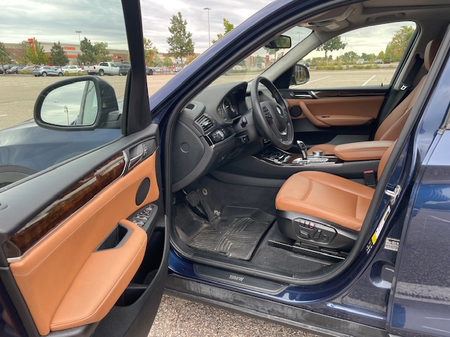 Used 2017 BMW X3 xDrive28i AWD/4WD image 2