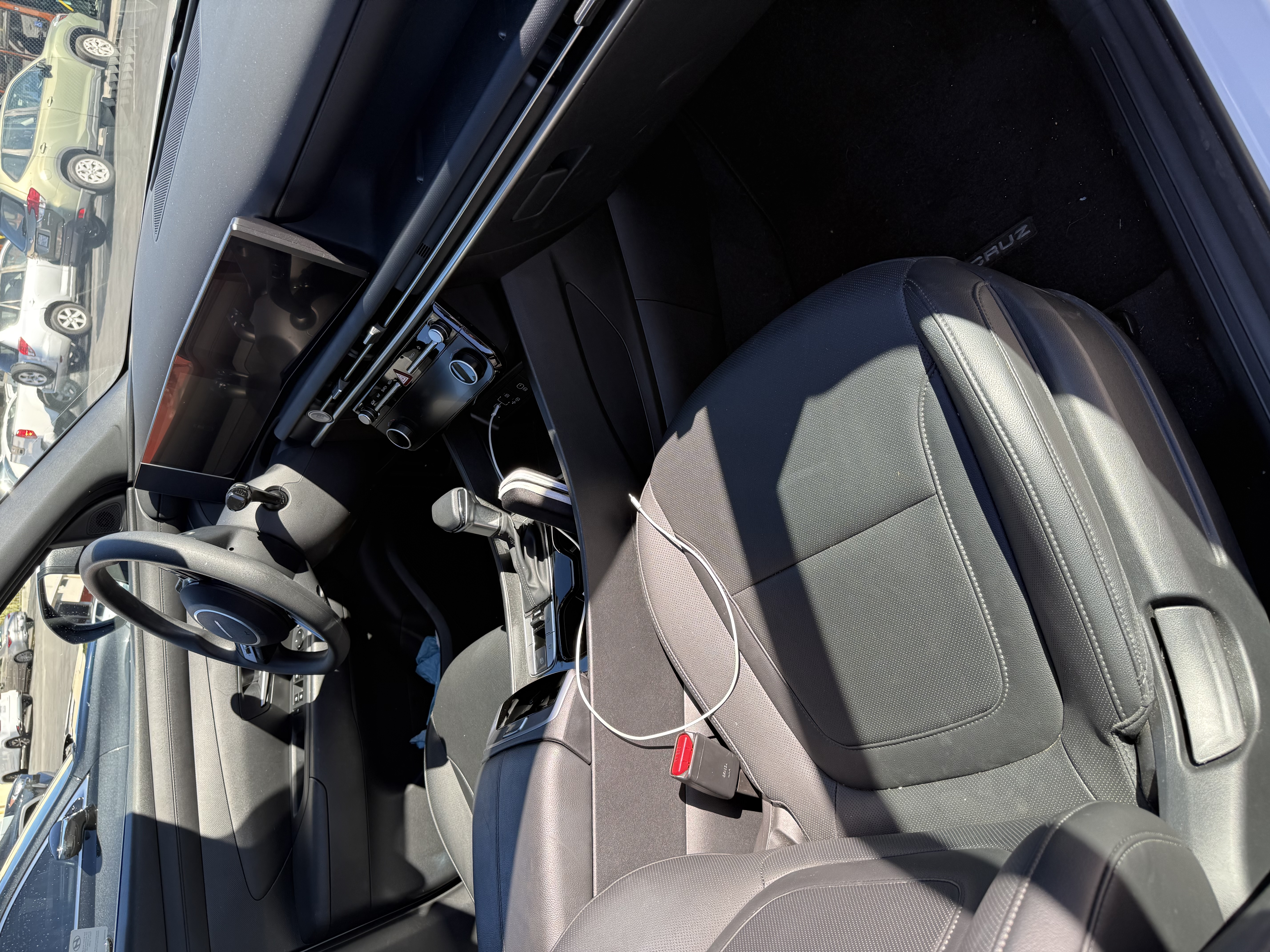 Used 2025 Hyundai Santa Cruz SEL FWD image 8