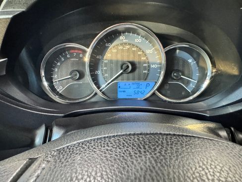 Used 2015 Toyota Corolla LE Premium image 6