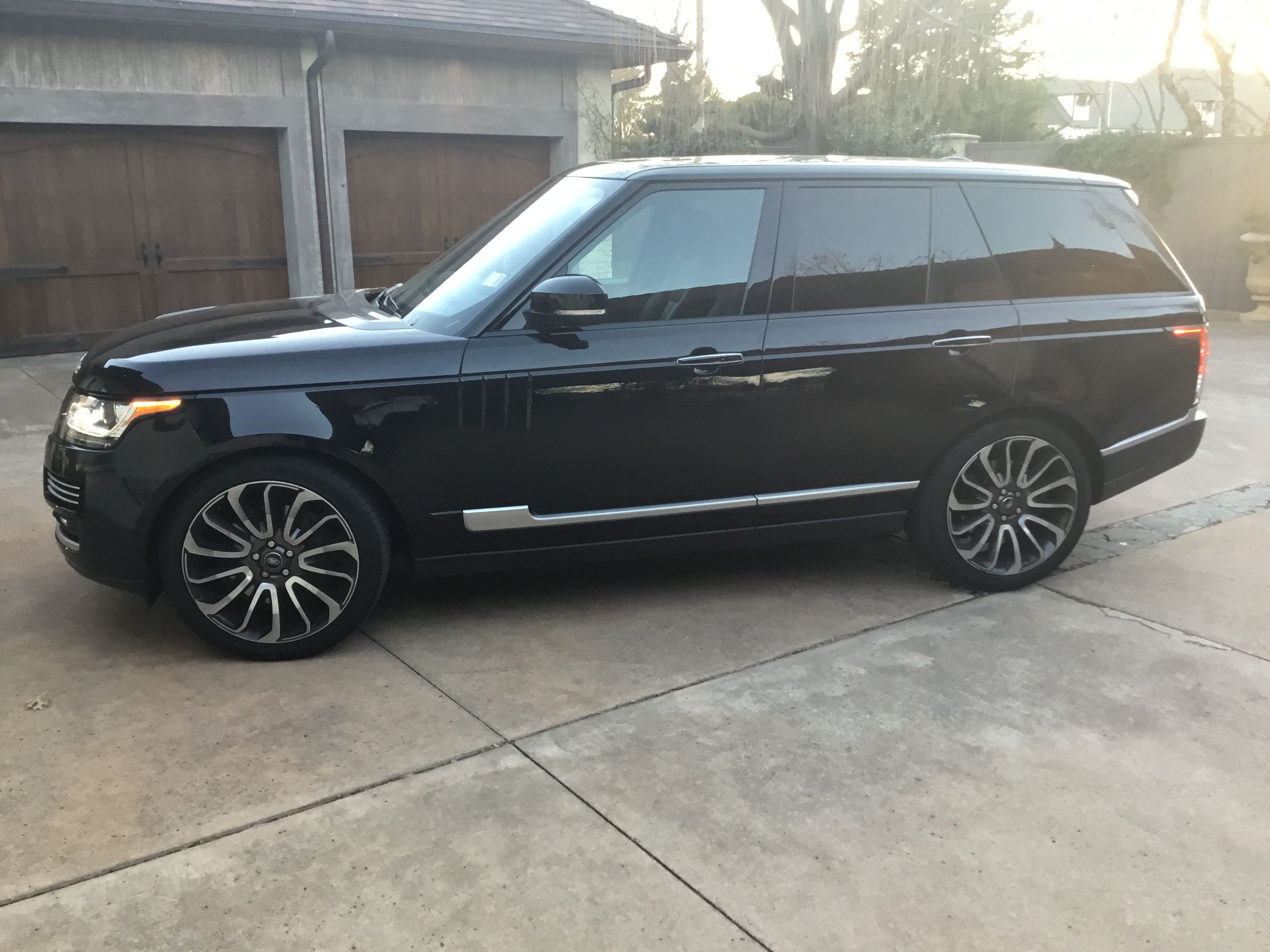 Used 2014 Land Rover Range Rover Autobiography AWD/4WD image 5