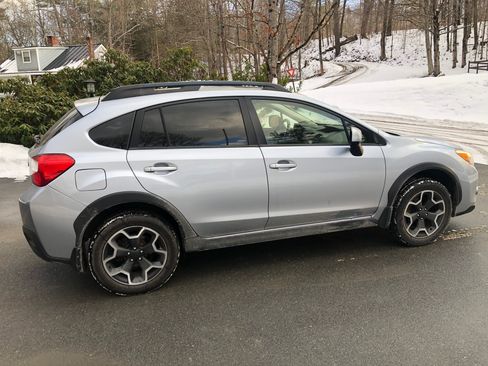 Used 2014 Subaru Crosstrek 2.0i Premium w/ Moonroof Package image 12