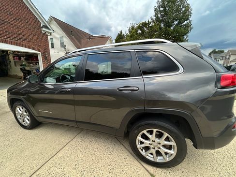 Used 2014 Jeep Cherokee Latitude w/ Comfort/Convenience Group image 13