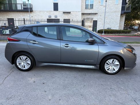 Used 2019 Nissan Leaf S w/ S Charge Package image 12
