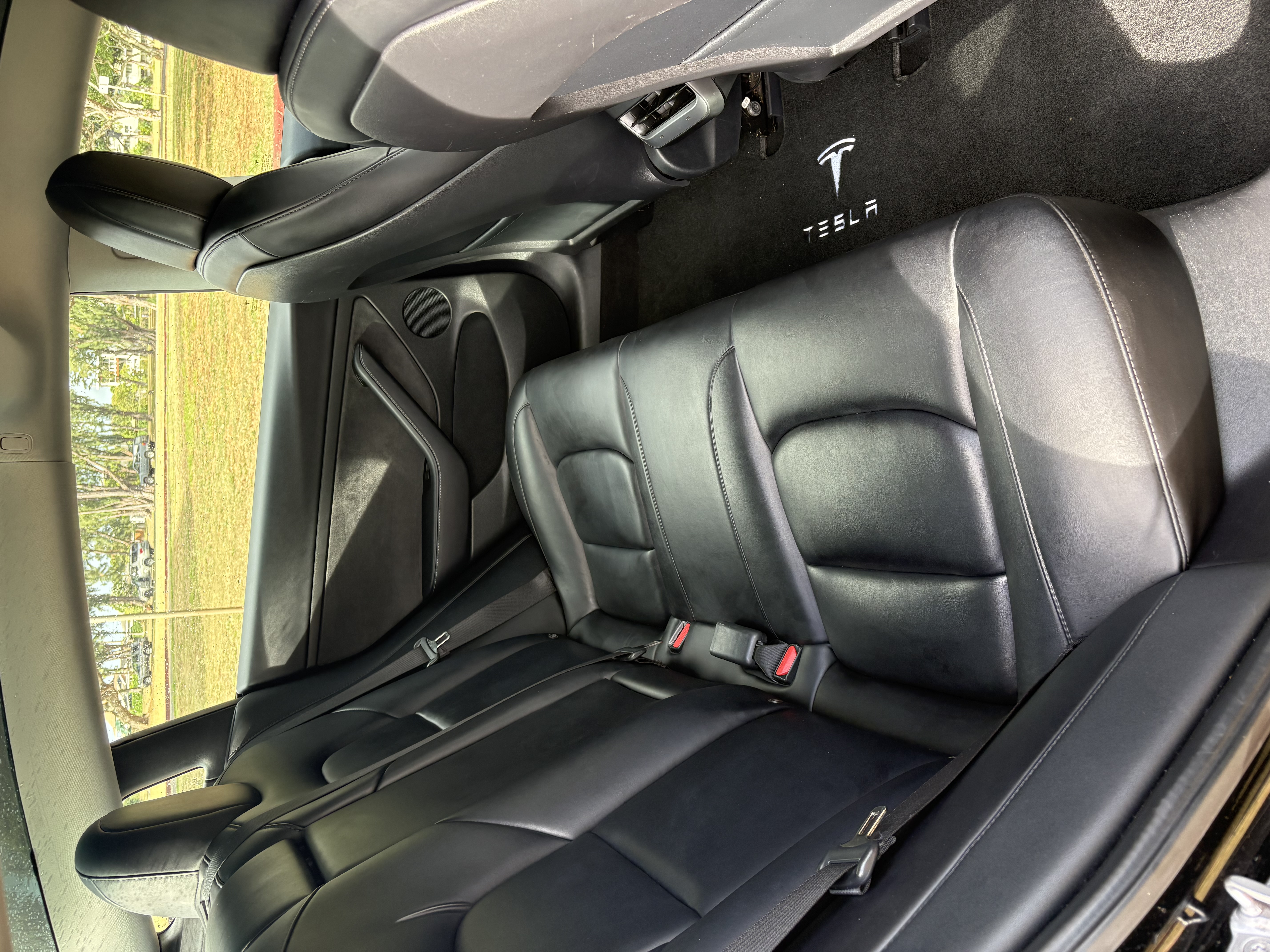 Used 2022 Tesla Model 3 Standard Range RWD image 5
