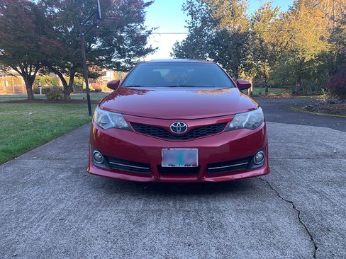 Used 2012 Toyota Camry SE image 15