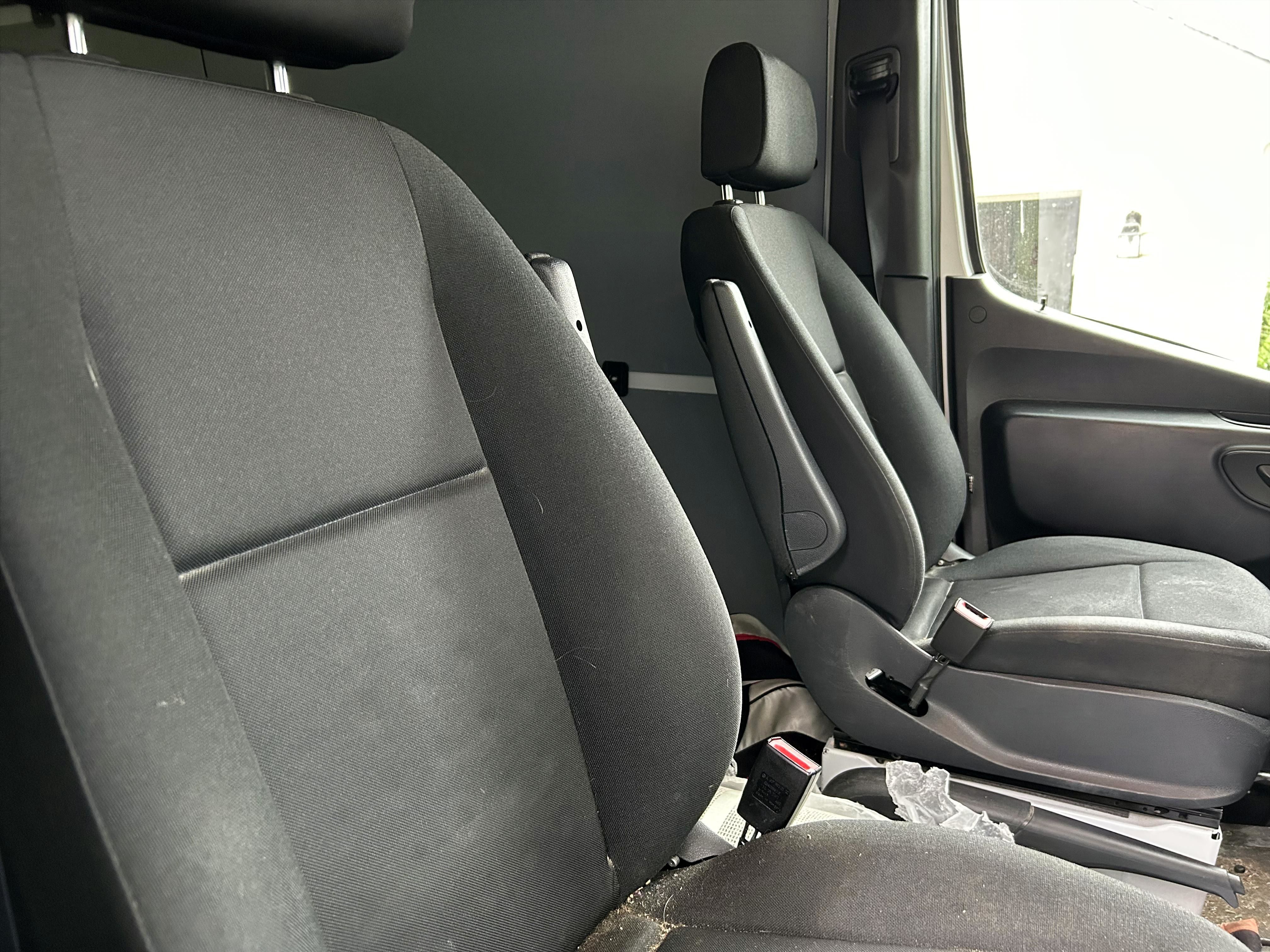 Used 2021 Mercedes-Benz Sprinter 1500 image 10