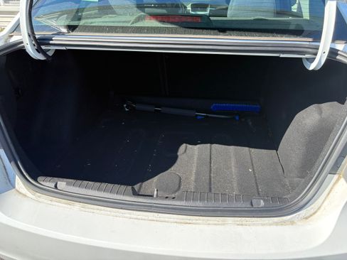 Used 2016 Chevrolet Cruze LT w/ Technology Package image 12