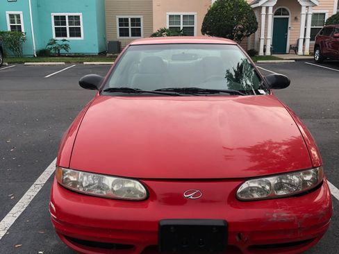 Used 2001 Oldsmobile Alero GX image 9