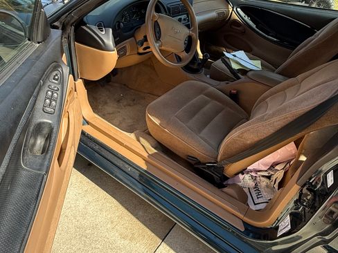 Used 1995 Ford Mustang Convertible image 9