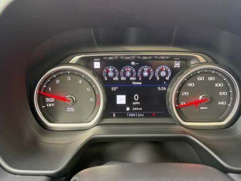 Used 2021 Chevrolet Tahoe Premier w/ Premium Package image 12