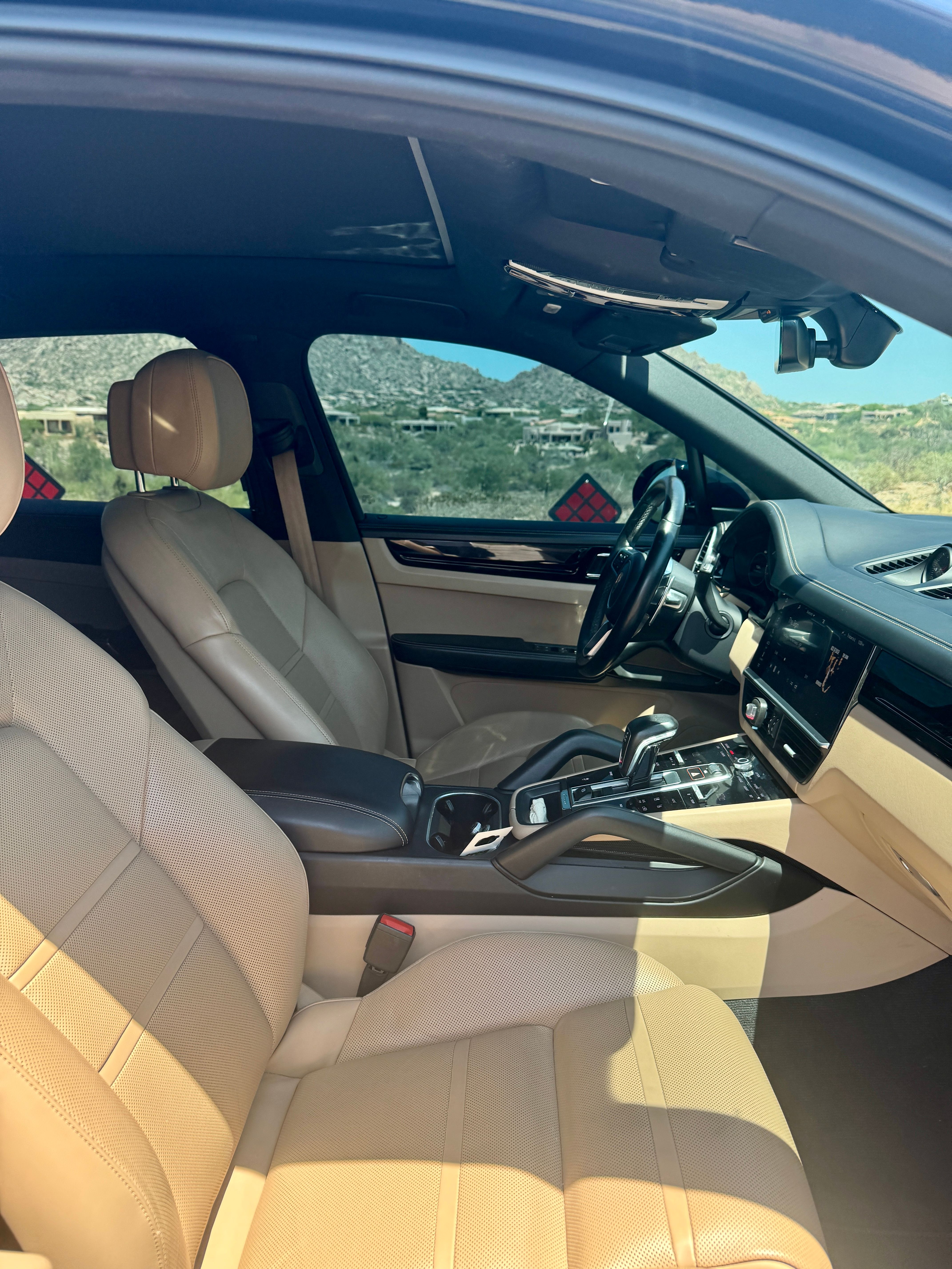 Used 2019 Porsche Cayenne AWD/4WD image 18