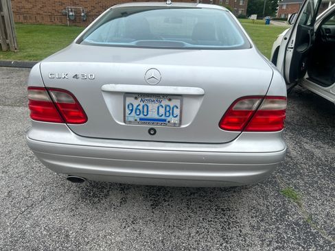 Used 2001 Mercedes-Benz CLK 430 Coupe image 4