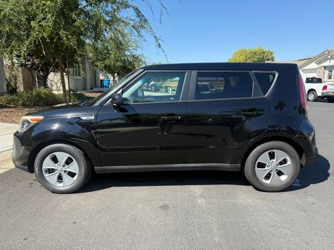 Used 2016 Kia Soul image 5