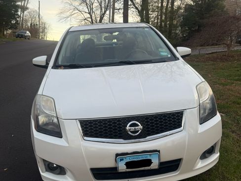 Used 2010 Nissan Sentra 2.0 SR image 1