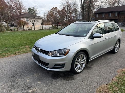 Used 2015 Volkswagen Golf SEL image 12