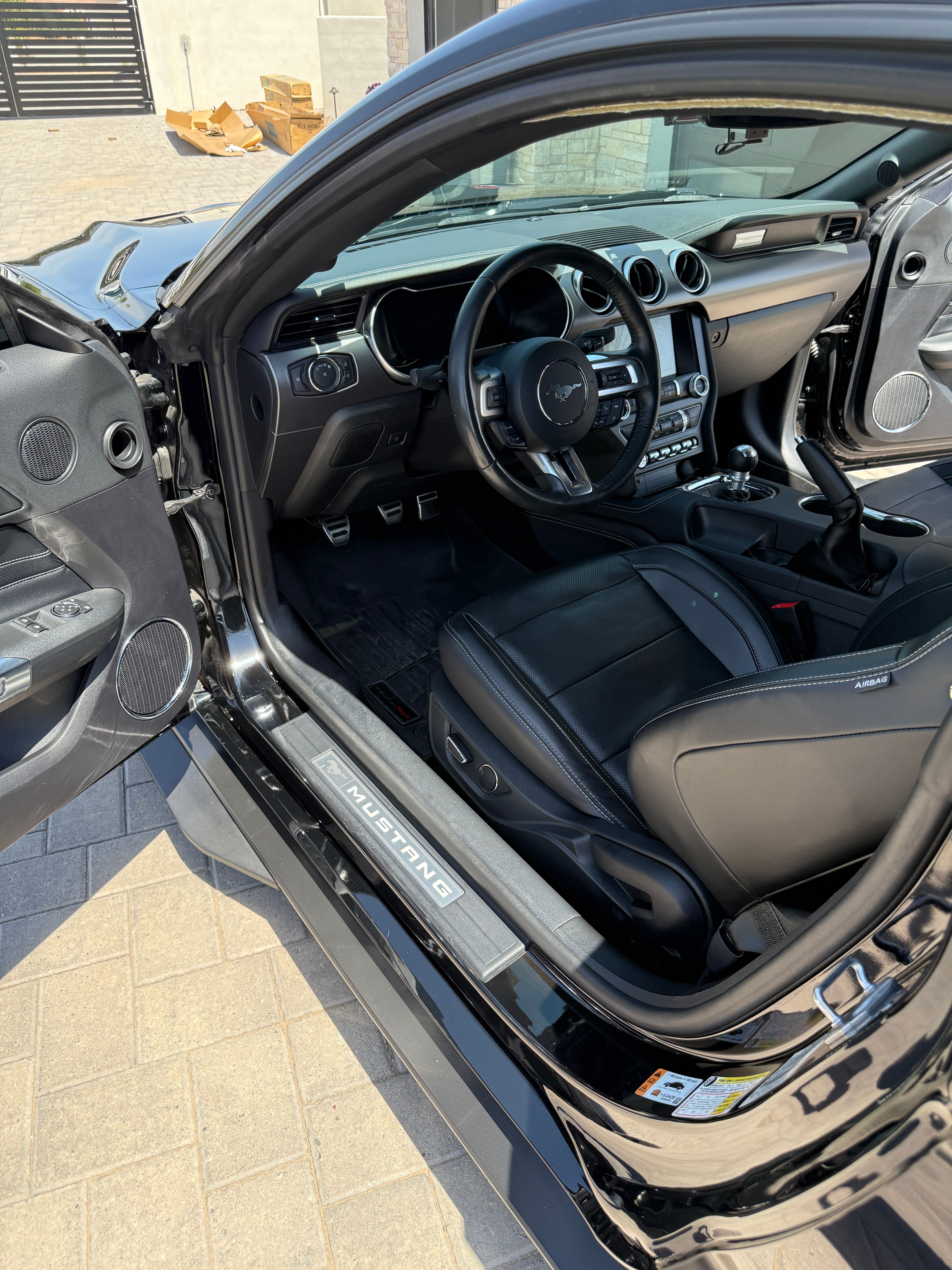 Used 2019 Ford Mustang GT Premium w/ Equipment Group 401A RWD image 10