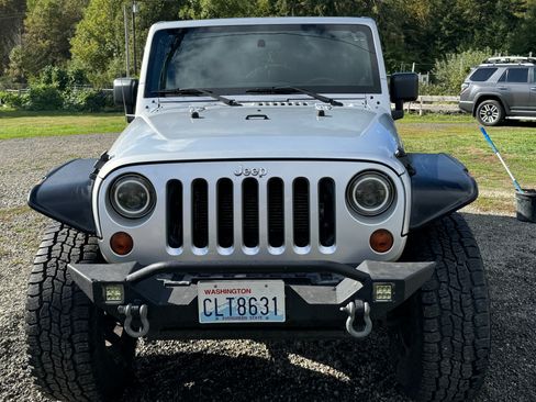 Used 2012 Jeep Wrangler Unlimited Sport AWD/4WD image 2