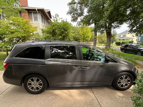 Used 2012 Honda Odyssey EX-L image 1