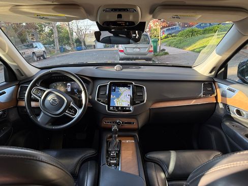 Used 2018 Volvo XC90 T6 Inscription w/ Convenience Package image 5