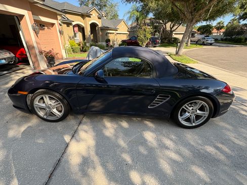 Used 2011 Porsche Boxster RWD image 22