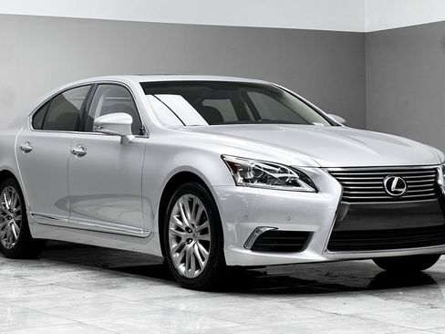 Used 2013 Lexus LS 460 image 1