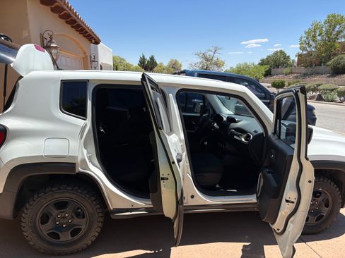 Used 2016 Jeep Renegade Sport w/ Power & Air Group AWD/4WD image 5