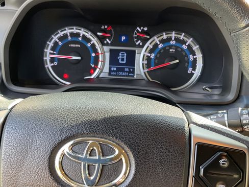 Used 2017 Toyota 4Runner SR5 Premium AWD/4WD image 10