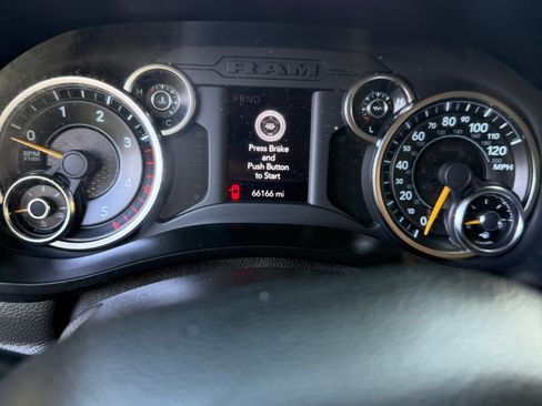 Used 2019 RAM 5500 Tradesman w/ Electrical Accessory Group AWD/4WD image 22