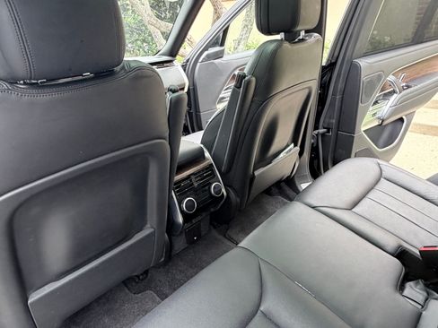 Used 2022 Land Rover Range Rover SE image 20