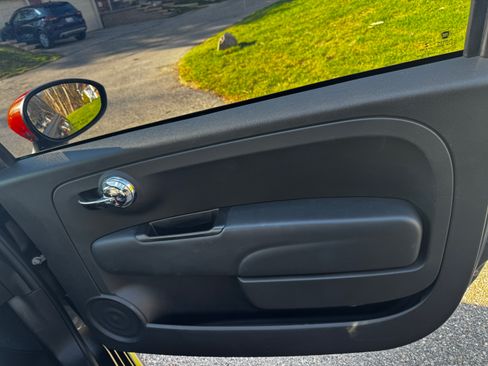 Used 2016 FIAT 500 e w/ Esport Package image 11