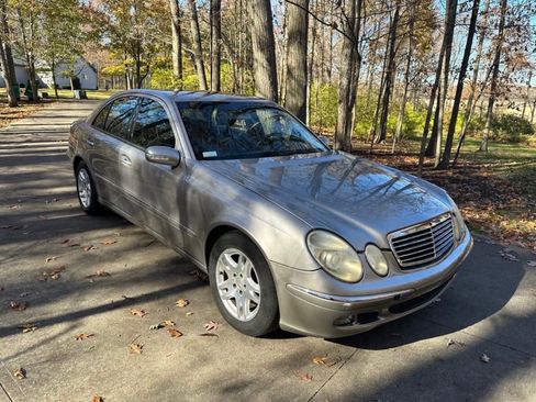 Used 2003 Mercedes-Benz E 320 Sedan image 2
