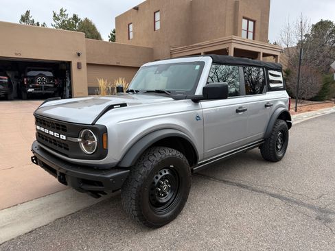 Used 2021 Ford Bronco Black Diamond image 19