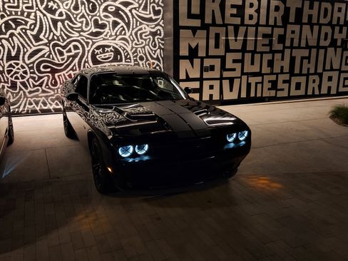 Used 2016 Dodge Challenger SXT Plus image 13