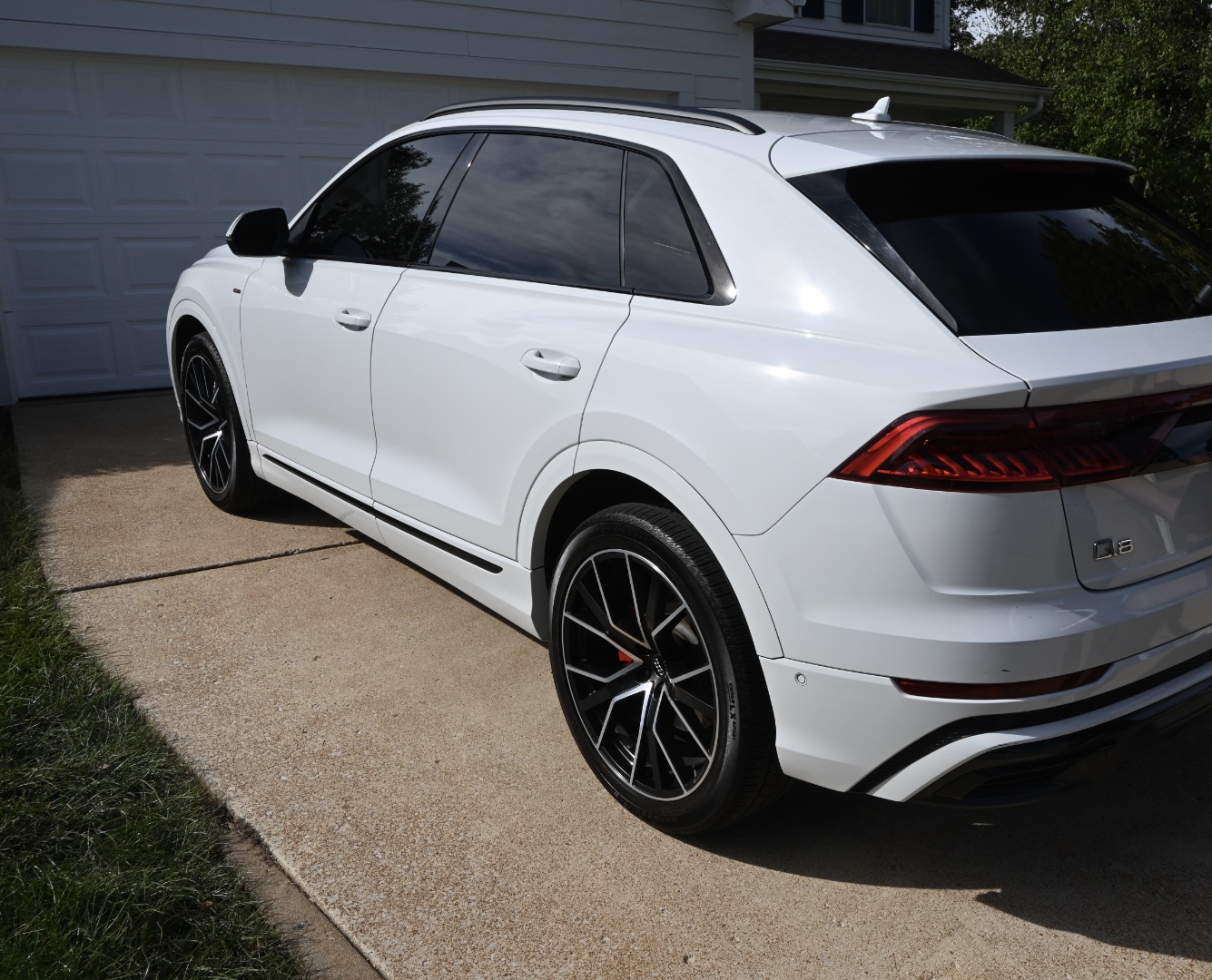 Used 2019 Audi Q8 Prestige AWD/4WD image 5