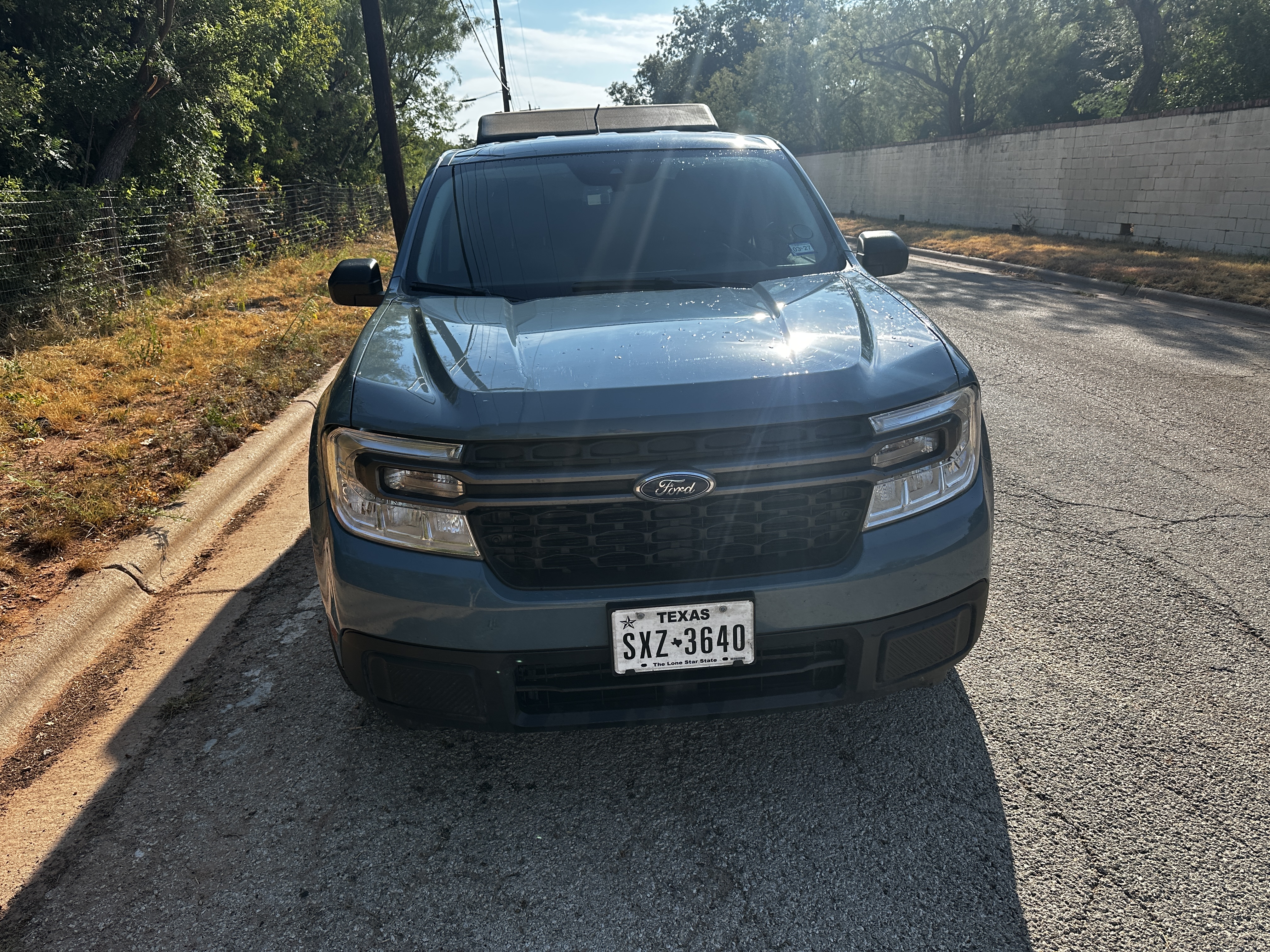 Used 2023 Ford Maverick XLT FWD image 2