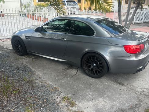 Used 2013 BMW M3 Convertible RWD image 1